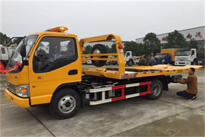 徐州哪里有拖车服务